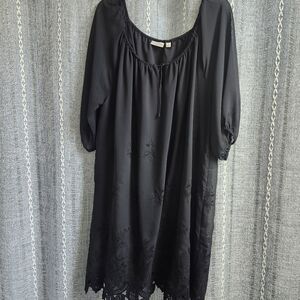 Eva-Mendes Black Sheer Sleeve Dress